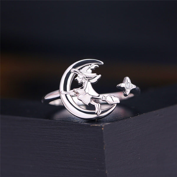 'Crescent Moon Witch' Ring